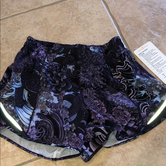lululemon athletica Pants - Lululemon Hotty Hot Short II Long